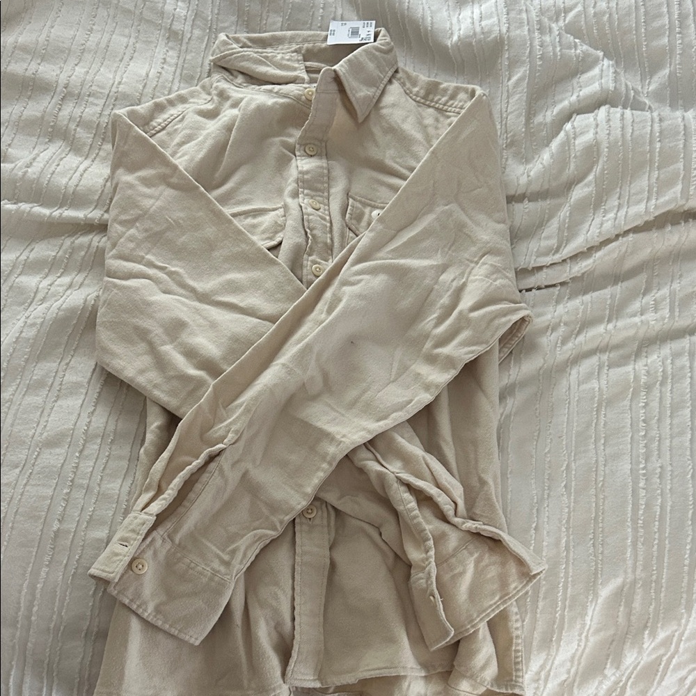 American Eagle Outfitters Cream Button-Up Shirt